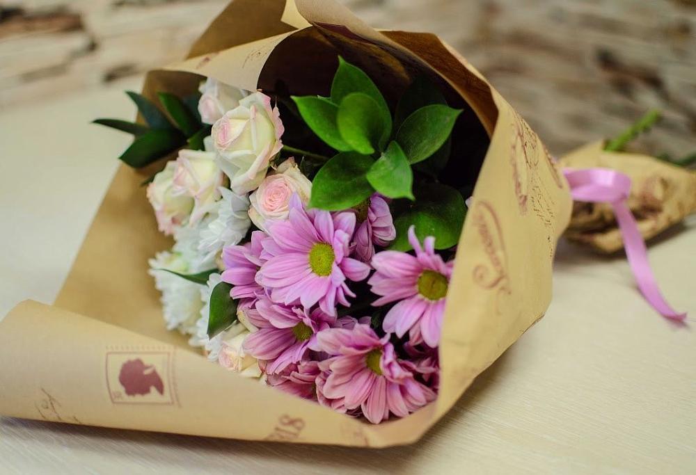 Букет цветов из: Розы и Хризантемы в Большой Исток