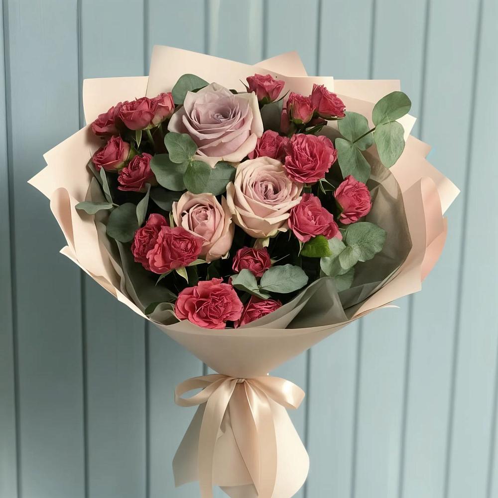 Букет цветов из: Гвоздики и Розы в Большой Исток