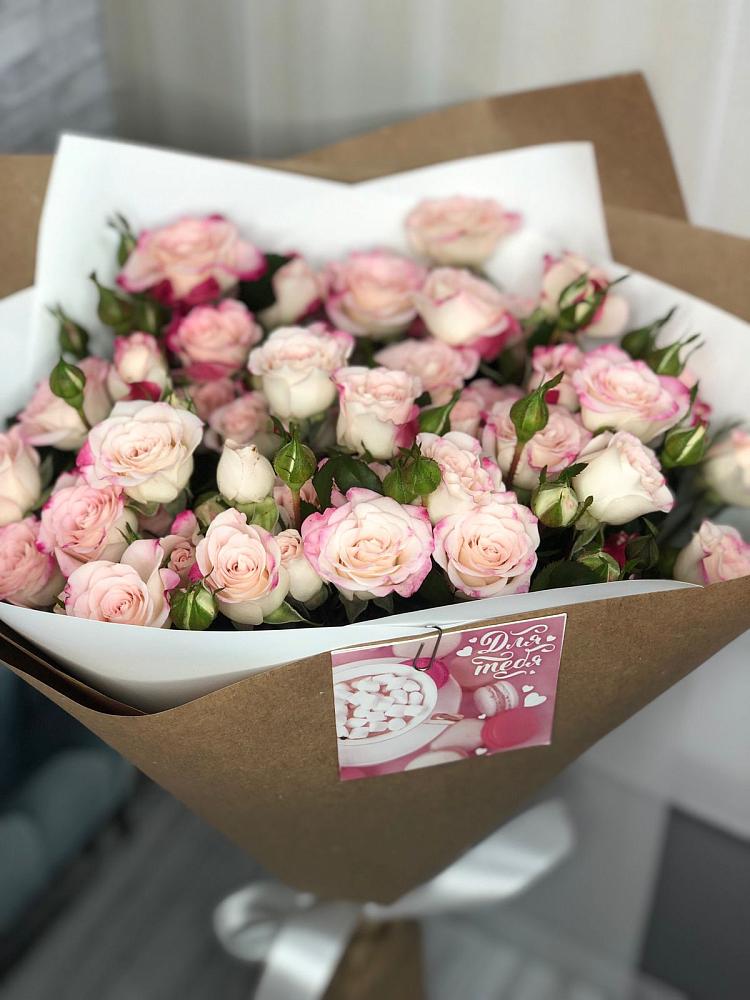 Букет цветов из: Розы в Большой Исток