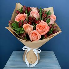 Букет цветов из:  Розы и Альстромерии в Большой Исток