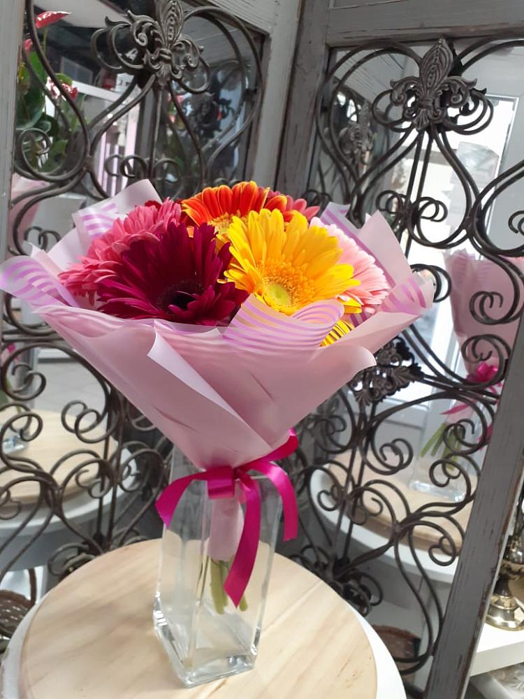 Букет цветов из: Герберы в Большой Исток