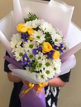 Букет цветов из:  Ирисы, Хризантемы и Розы #REPLACE_PRED# Большой Исток