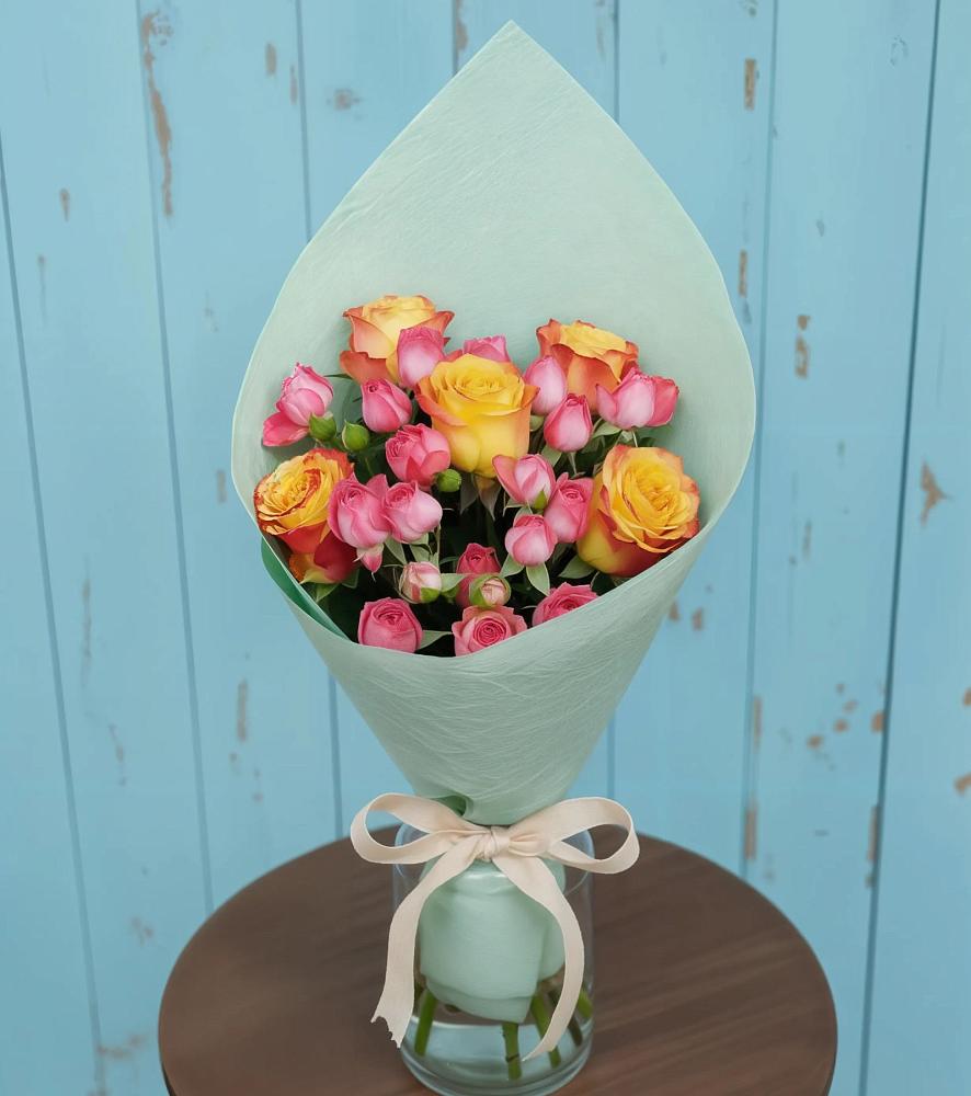 Букет цветов из: Розы в Большой Исток