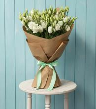 Букет цветов из:  Лизиантусы в Большой Исток