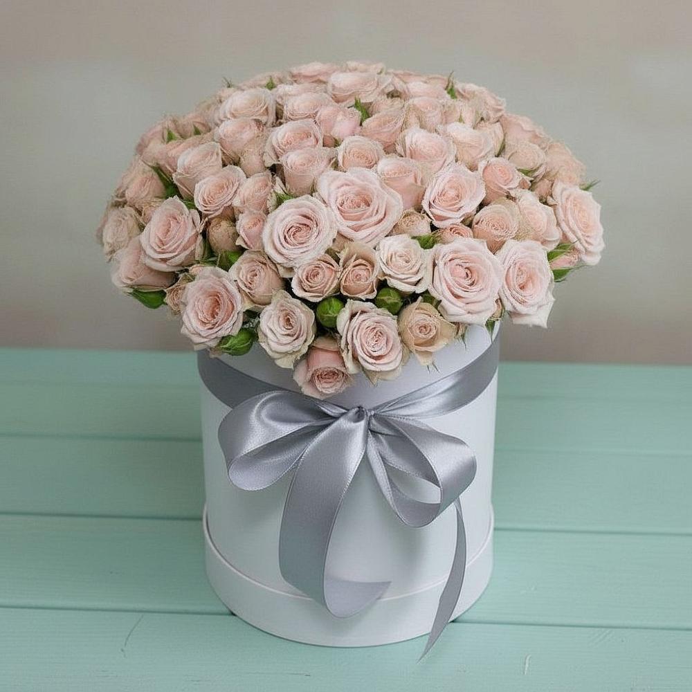 Цветочная композиция из Розы в шляпной коробке в Большой Исток